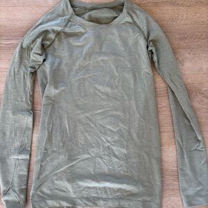 Lululemon Green Long Sleeve Swiftly Shirt Size 6